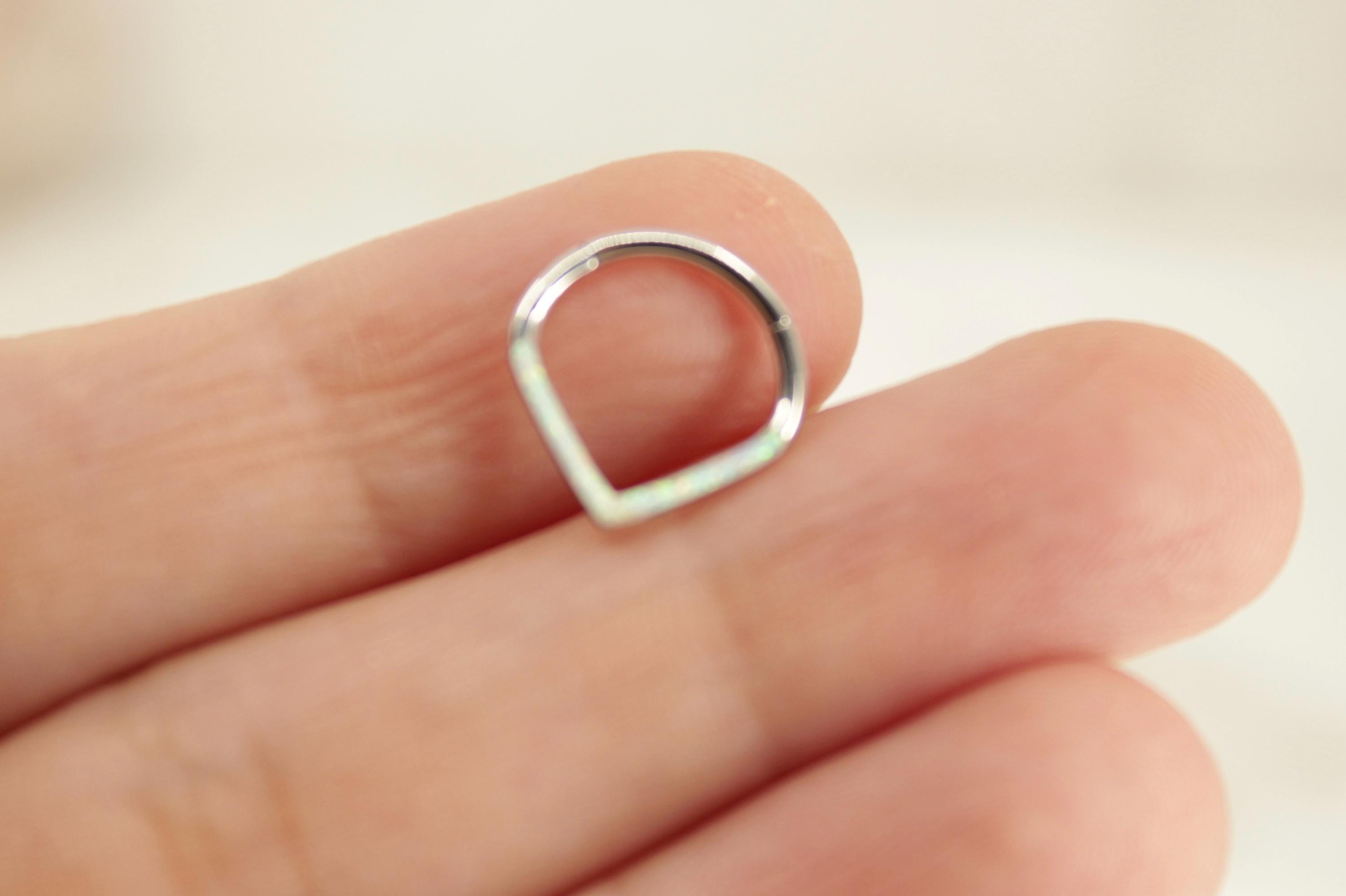 16g Titanium Opal Septum Clicker Hoop, V shape Simple Opal Chevron Hinged Hoop Ring, 16g 8mm 10mm Septum Piercing Nose Piercing Jewelry