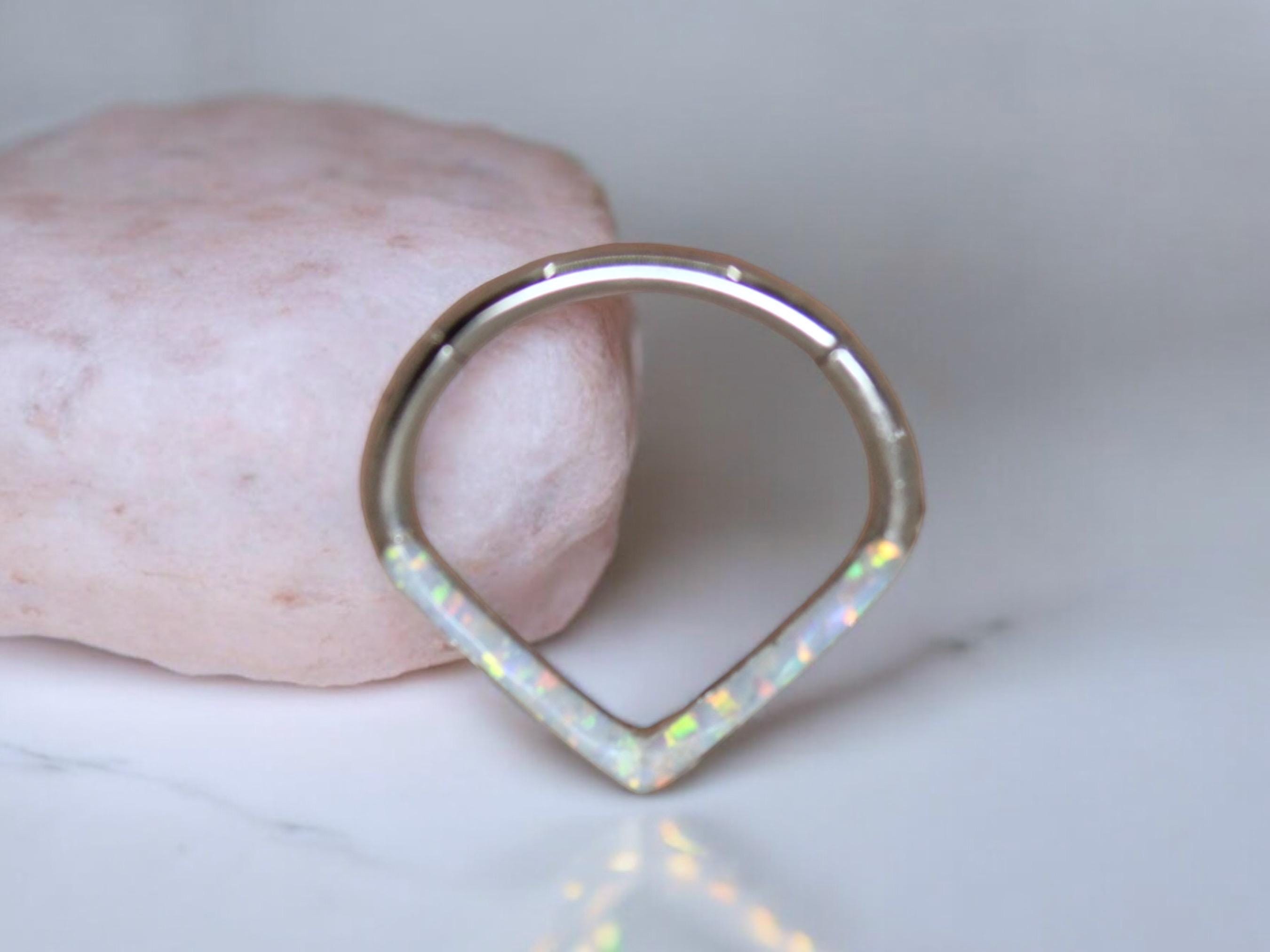16g Titanium Opal Septum Clicker Hoop, V shape Simple Opal Chevron Hinged Hoop Ring, 16g 8mm 10mm Septum Piercing Nose Piercing Jewelry
