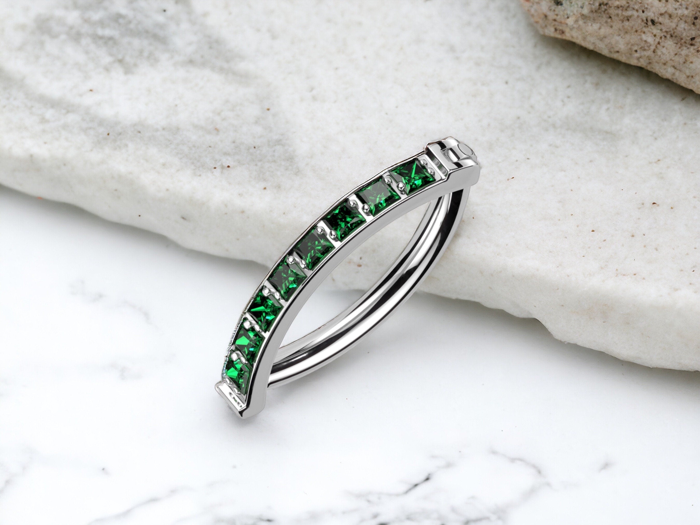 NEW • Titanium Belly Ring Clicker, Dainty Minimal Style Belly Piercing Clicker Ring Jewelry - Emerald Green