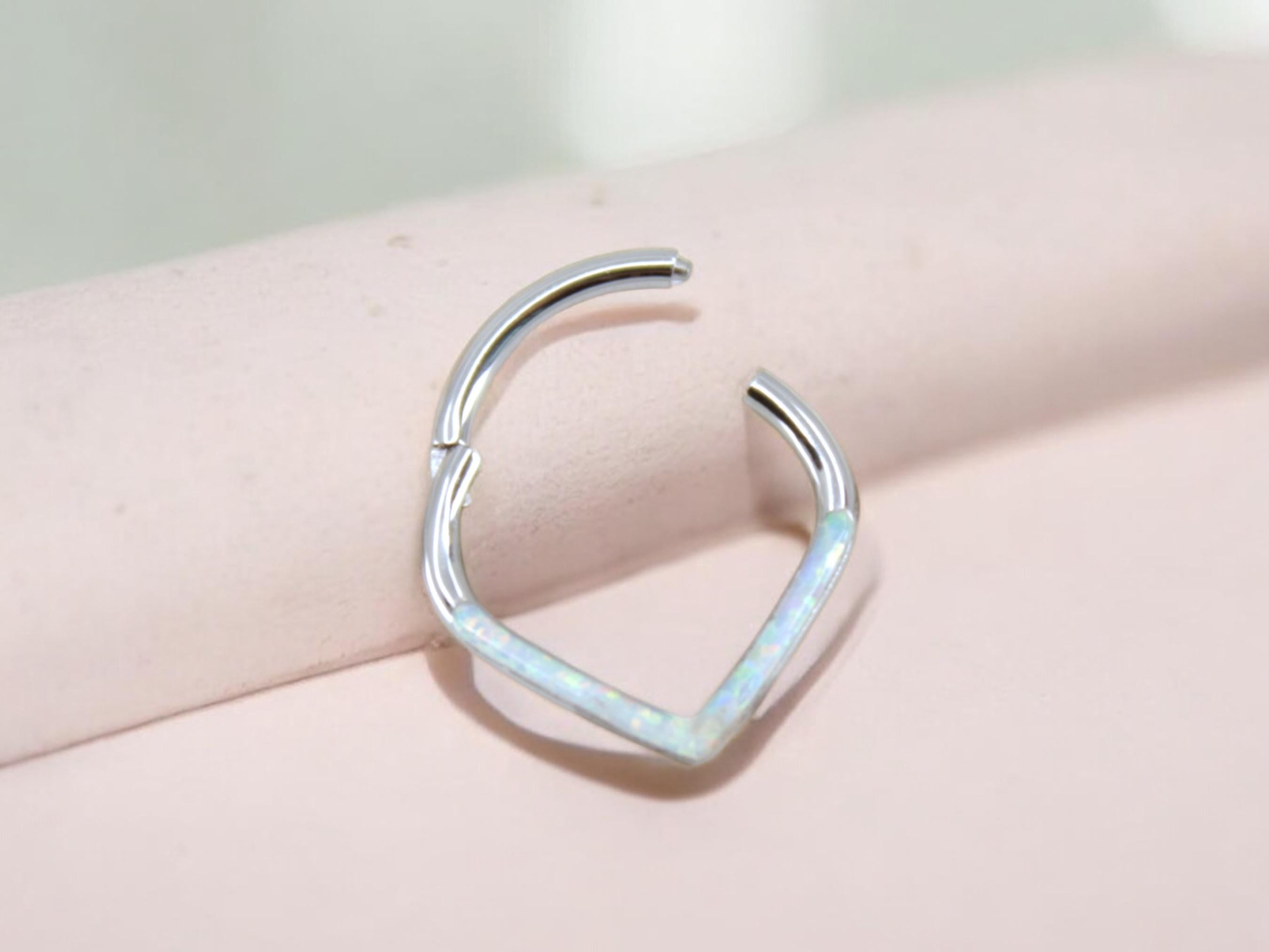 16g Titanium Opal Septum Clicker Hoop, V shape Simple Opal Chevron Hinged Hoop Ring, 16g 8mm 10mm Septum Piercing Nose Piercing Jewelry