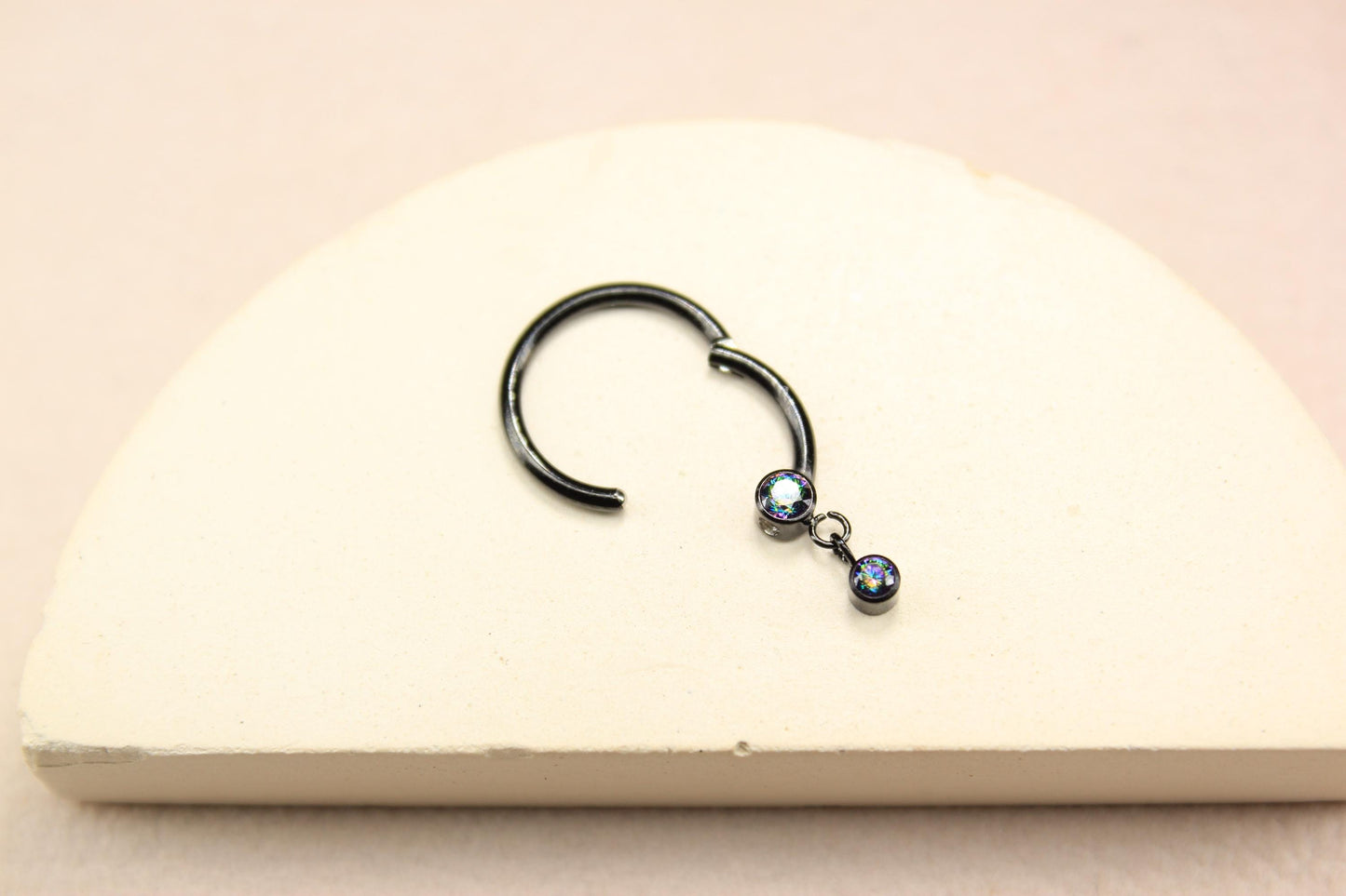 16g Black Titanium Septum Piercing Clicker Hoop Ring, Dangle Sparkle Gem Decor Septum Ring Hoop, Titanium Septum Jewelry, Nose Jewelry