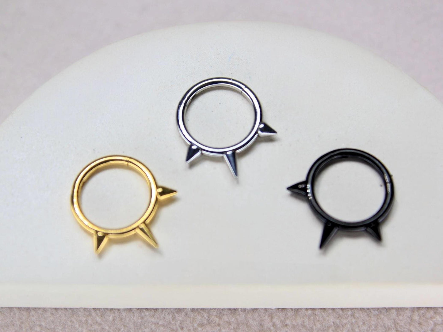 16g Spike Septum Clicker Ring, Gold Septum Segment Hoop Ring, Edgy Helix, Tragus Piercing, Minimalist Body Jewelry