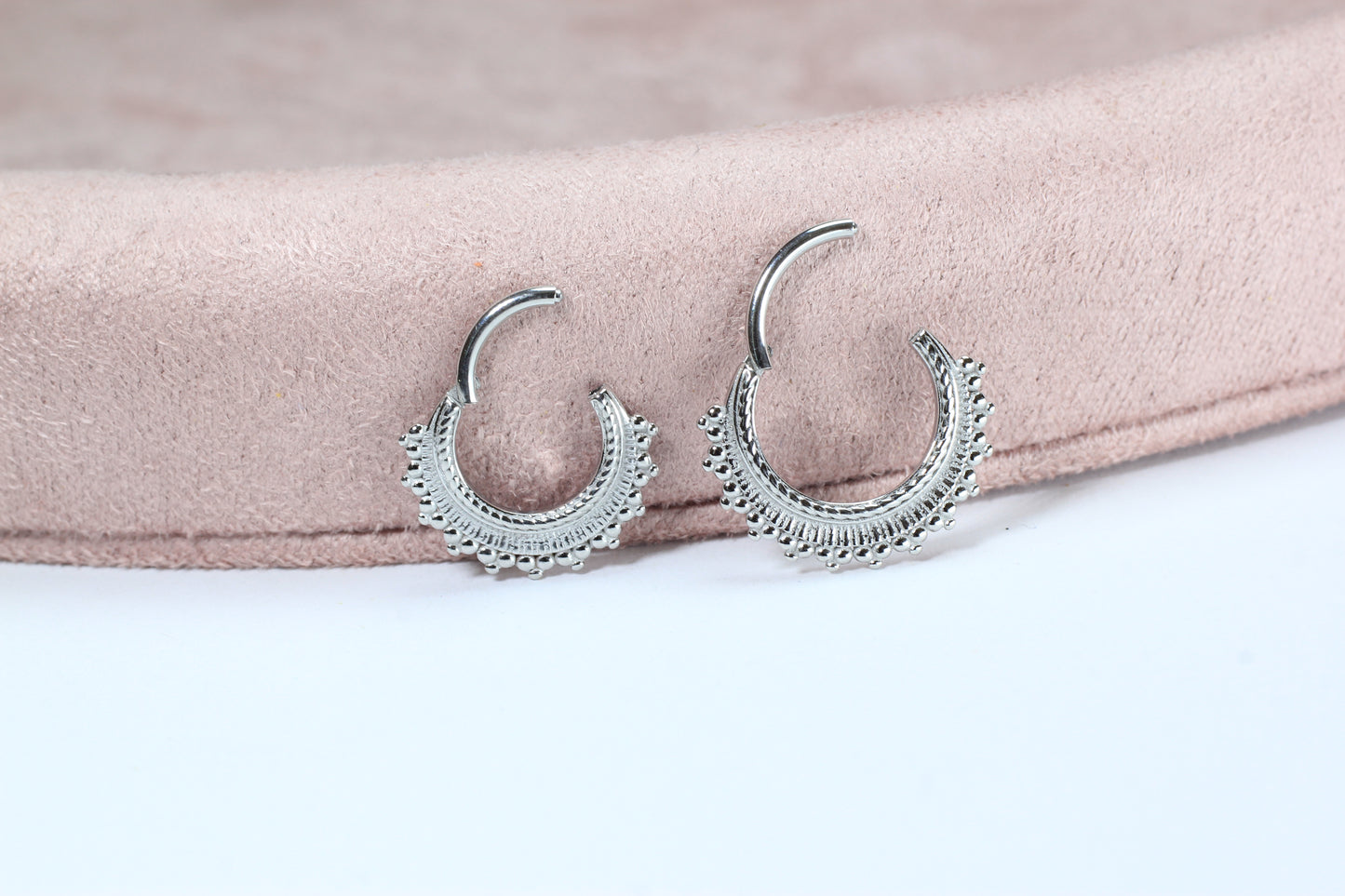 16g Silver Beaded Septum Clicker Ring.