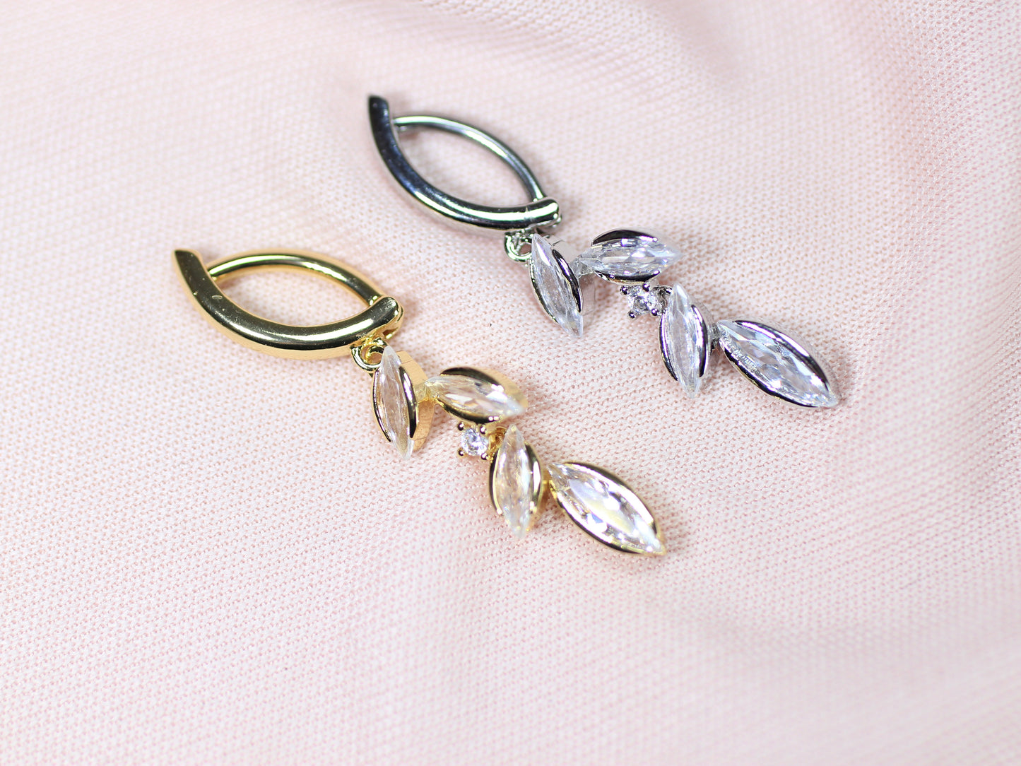 Dangling Vine Leaf Belly Clicker Ring