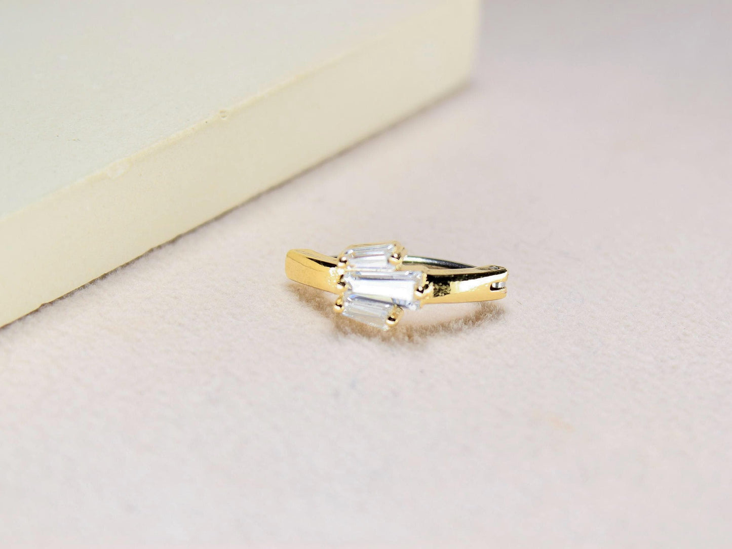 Gold Belly Clicker Ring, 14G Baguette Gem Decor Belly Hinged Ring, Dainty Navel Piercing Body Jewelry