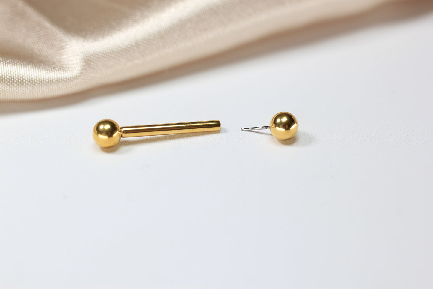Gold Titanium Thread-less Push In Nipple Barbell.