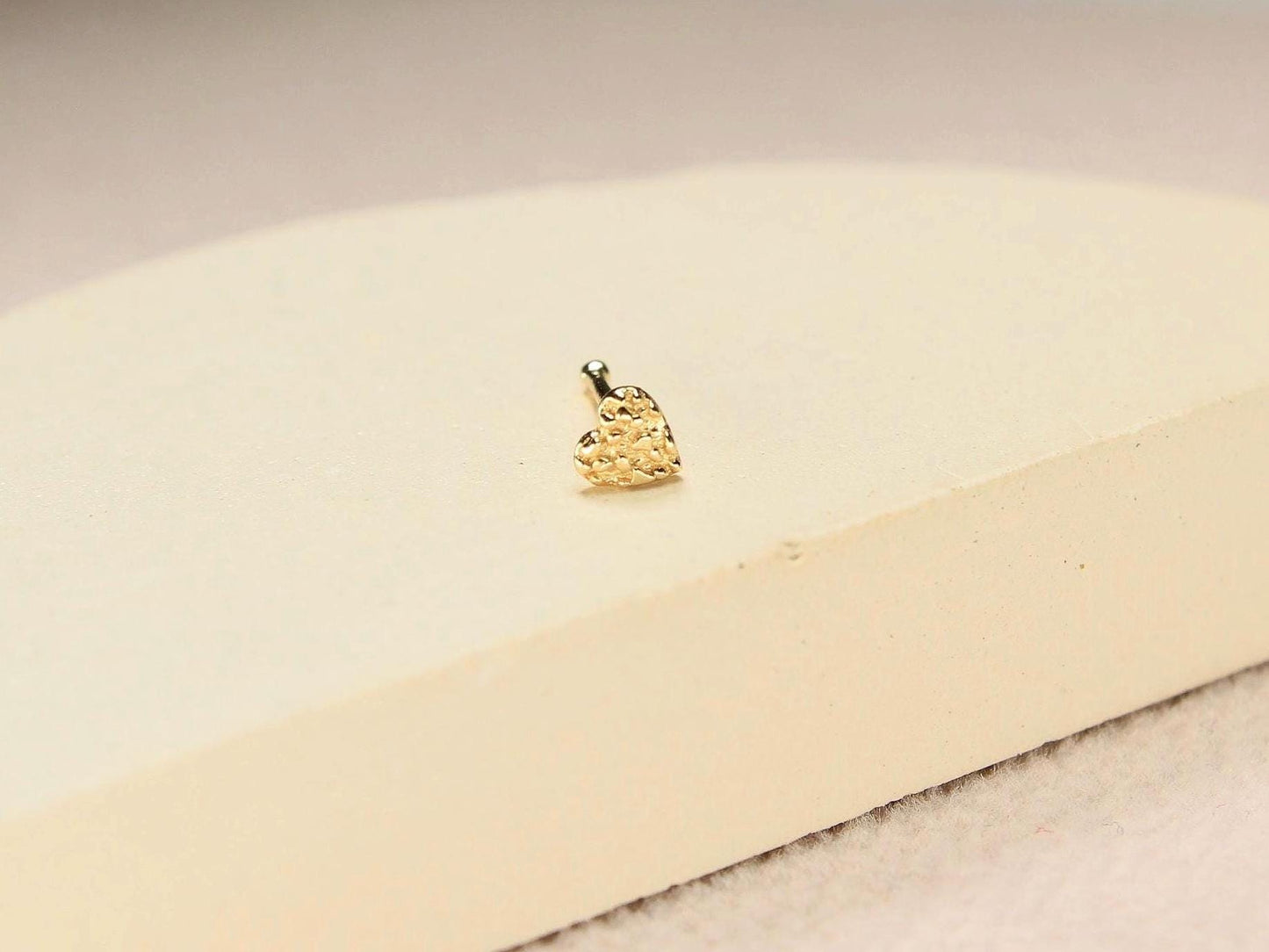 14k Gold Nugget Nose Stud, Dainty Solid Gold Nose Ring, Gold Heart Top Round Nugget Nose Bone Stud, Gold Nose Piercing Body Jewelry,