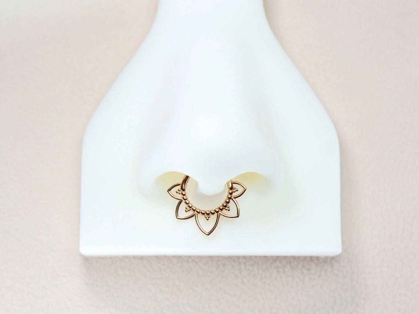 16g Titanium Lotus Septum Clicker Ring, 8mm 10mm Beaded Decor Floral Septum Nose Piercing, Gold Septum Hoop Ring Body Jewelry