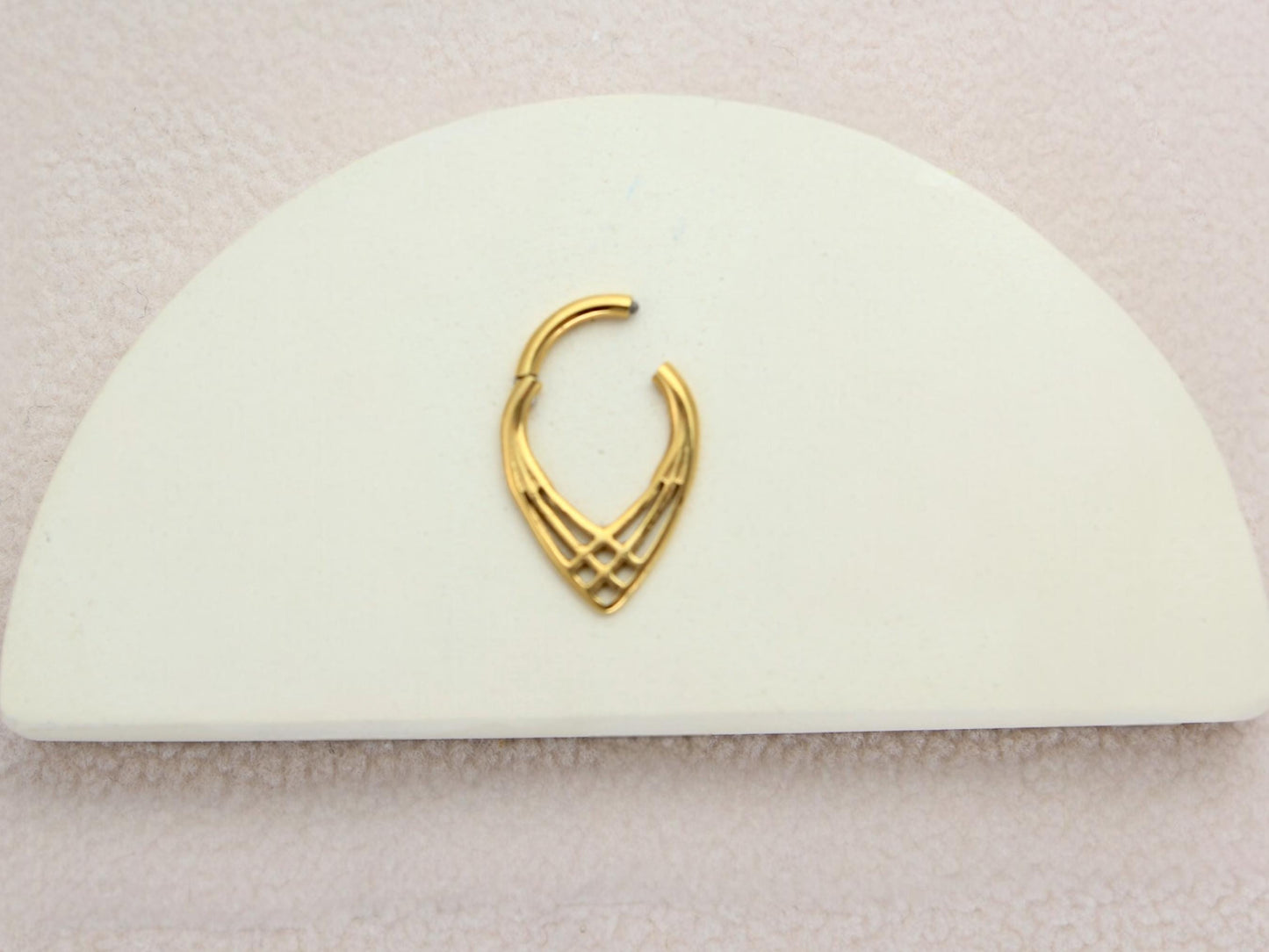 16g Gold Titanium Septum Clicker Ring, V Shape Chevron Gold Hinged Segment Septum Ring,Titanium Septum Piercing, Nose Piercing, Body Jewelry