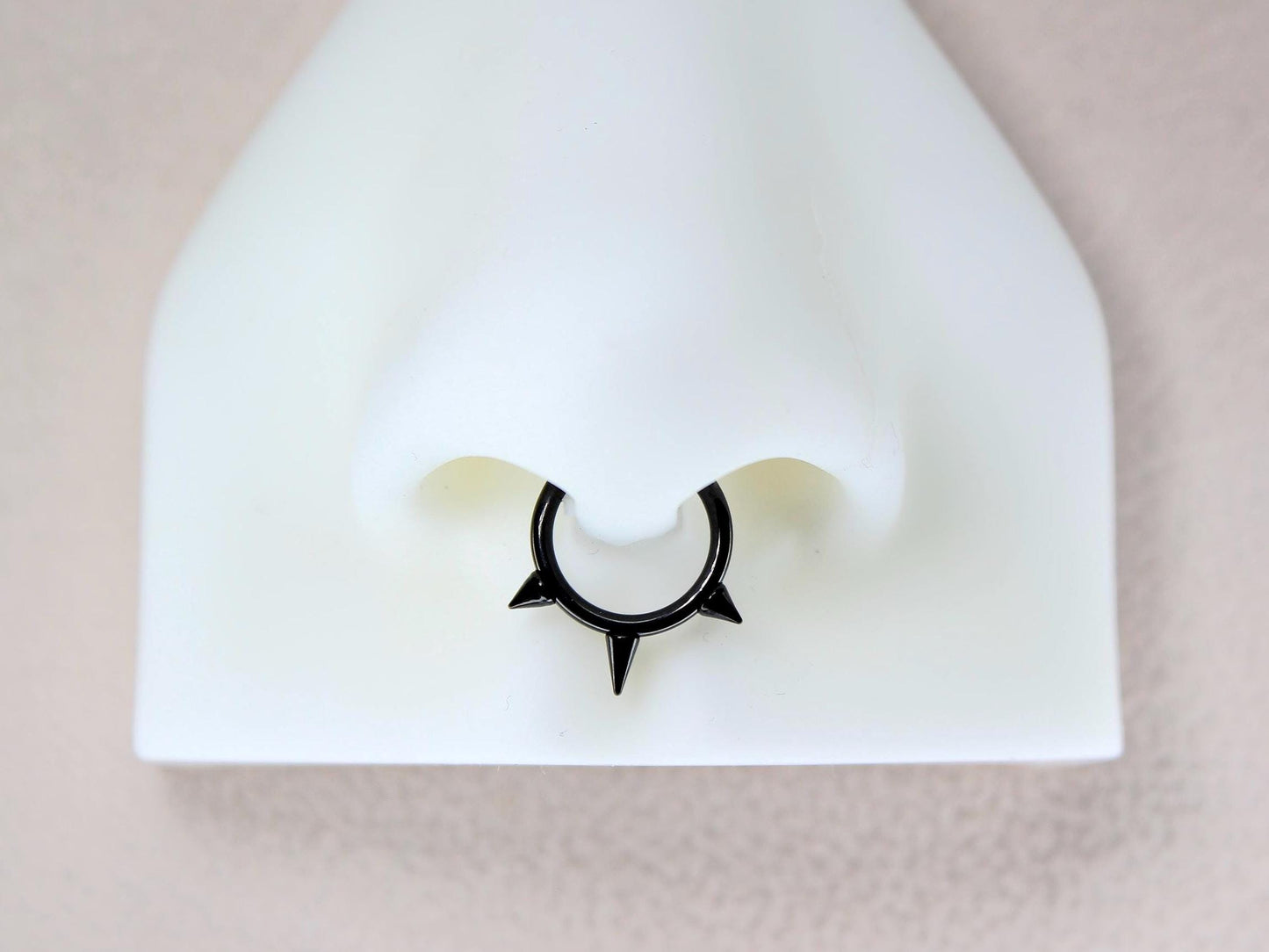 16g Spike Septum Clicker Ring, Gold Septum Segment Hoop Ring, Edgy Helix, Tragus Piercing, Minimalist Body Jewelry