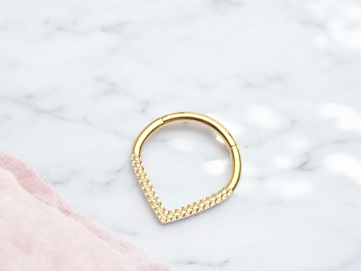 16g Gold Septum Clicker Ring. V shaped Chevron clicker hoop ring. 8mm Septum Hoop Jewelry. Nose Piercing Jewelry