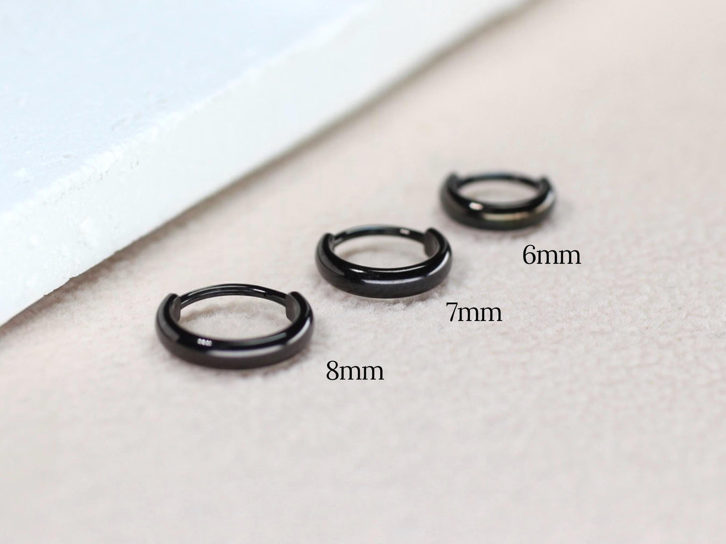 20g Chunky Nose Ring, Implant Grade Titanium Black Thick Nose Hoop Clicker Ring Piercing, Minimalist Body Jewelry