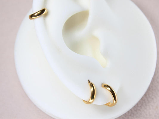 20G Gold Seamless Hoop Clicker Ring, Titanium Chunky Nose Ring, Cartilage Hoop, Helix, Tragus, Lobe Jewelry, Minimalist Body Jewelry