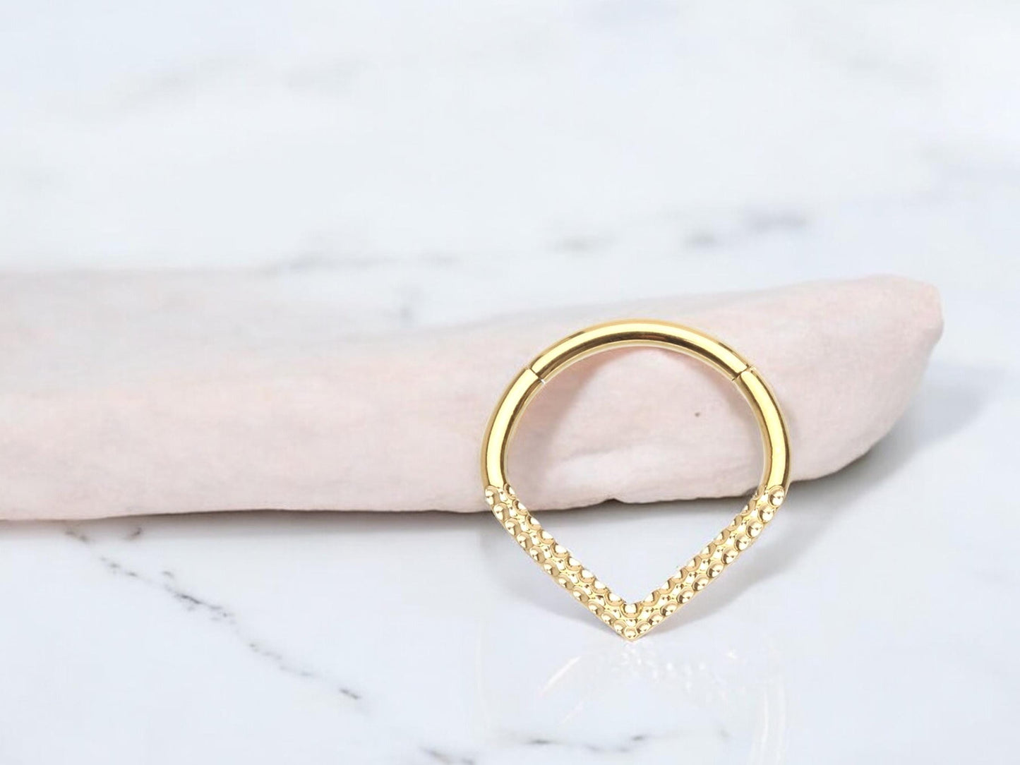 16g Gold Septum Clicker Ring. V shaped Chevron clicker hoop ring. 8mm Septum Hoop Jewelry. Nose Piercing Jewelry