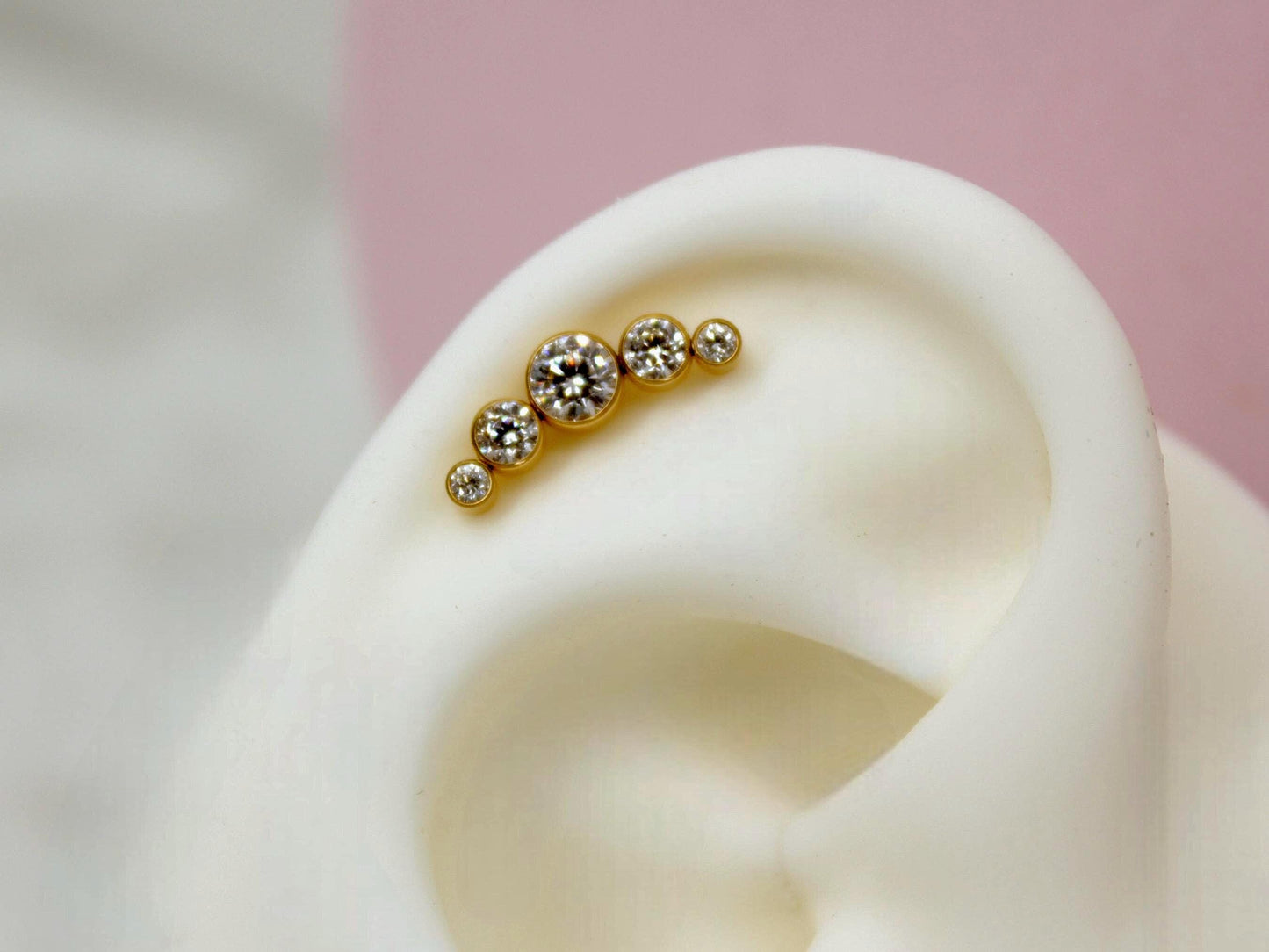 18G Titanium Push In Labret Piercing, Threadless Gold Flat Back Earring, 8mm Cartilage Piercing, Conch Piercing, Ear Piercing Jewelry