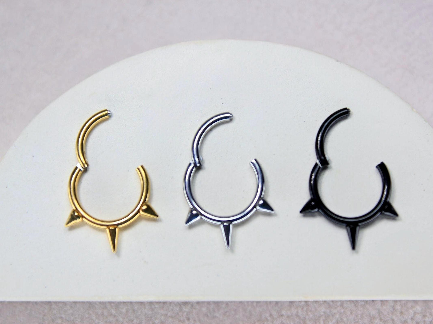 16g Spike Septum Clicker Ring, Gold Septum Segment Hoop Ring, Edgy Helix, Tragus Piercing, Minimalist Body Jewelry