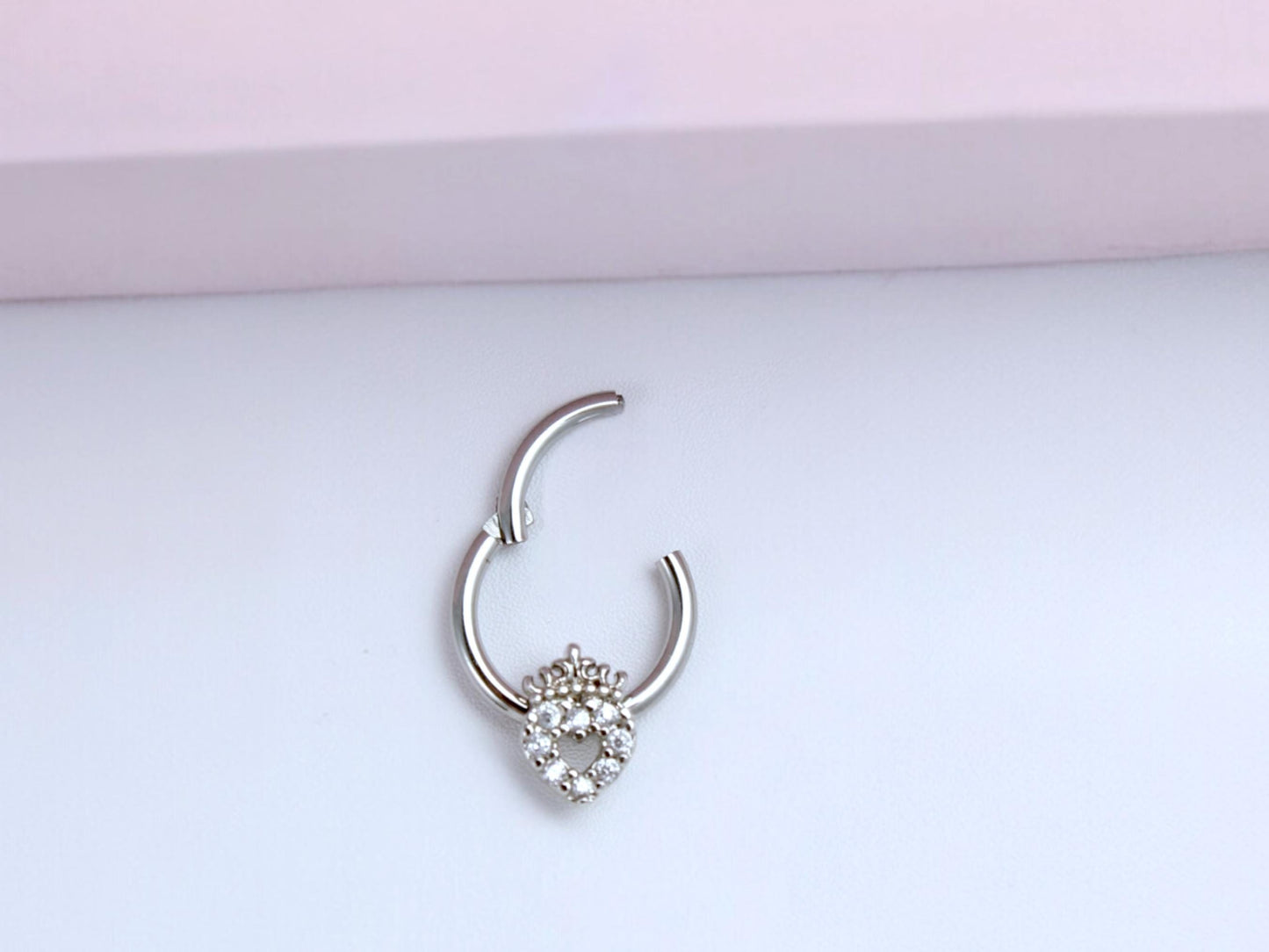 16g Heart Septum Clicker Ring Hoop, Dainty Sparkling Gems Septum Piercing Ring, Nose Jewelry, Septum Clicker Ring, Silver Septum Jewelry